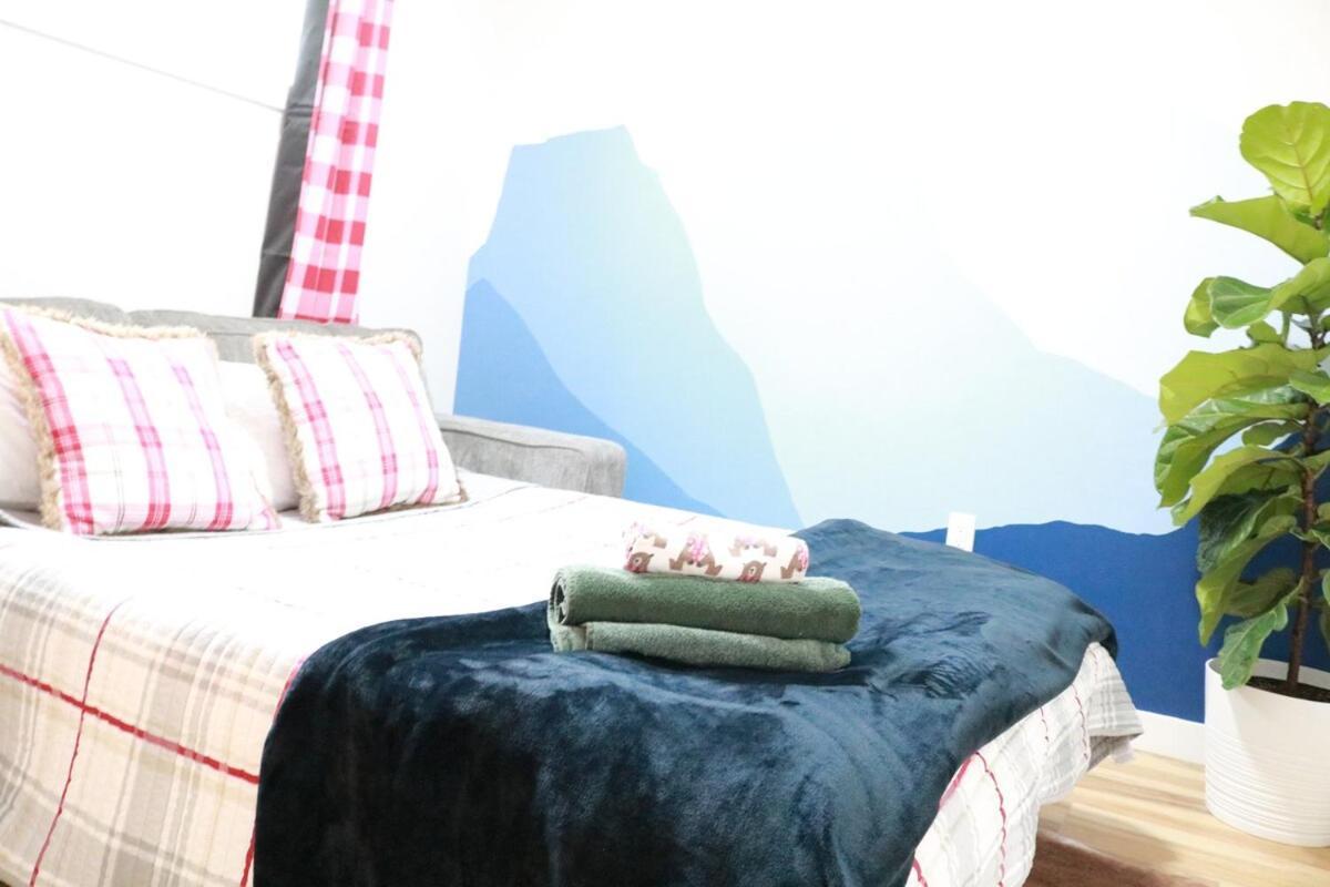 Rustic Rocky Retreat Apartment Calgary