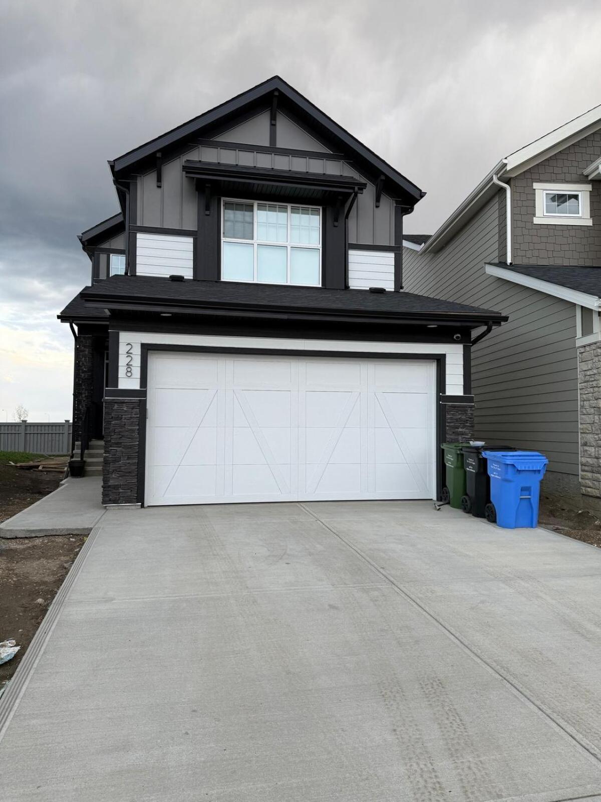 Rustic Rocky Retreat * Calgary